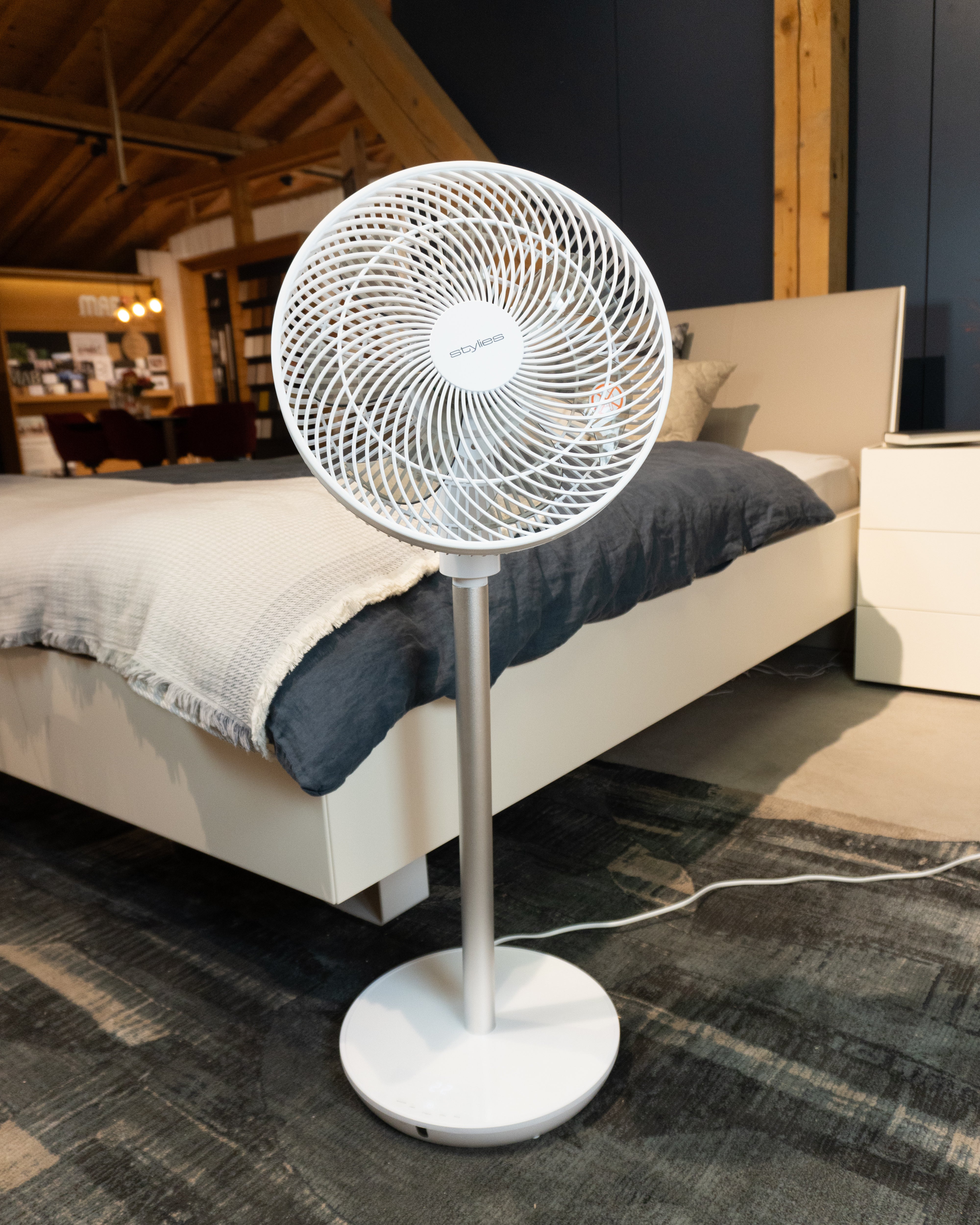Tukan Pedestal Fan – Quiet, Flexible & Powerful