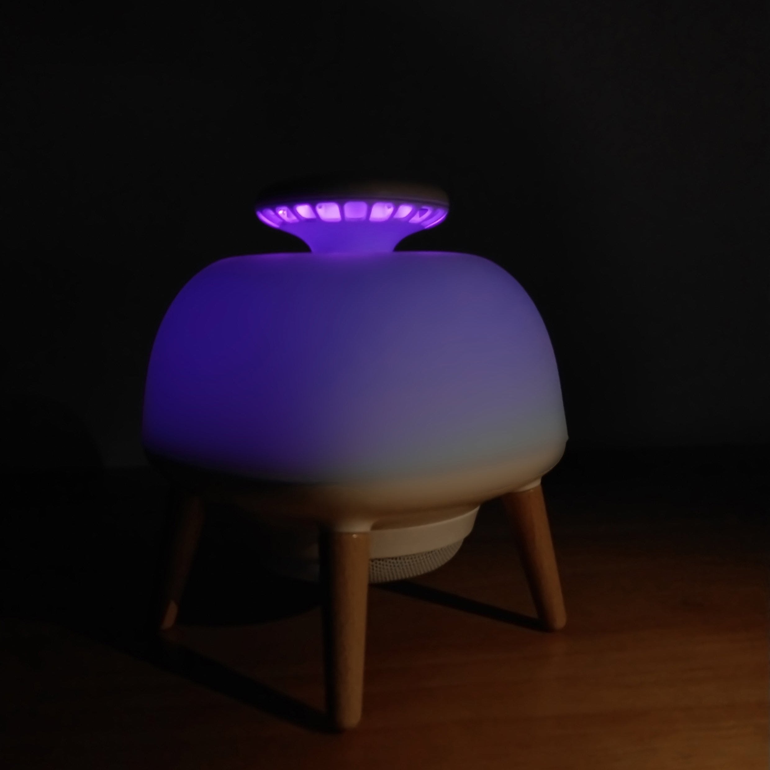 Reva Mückenfalle – Nachttischlampe & Chemiefreier Schutz