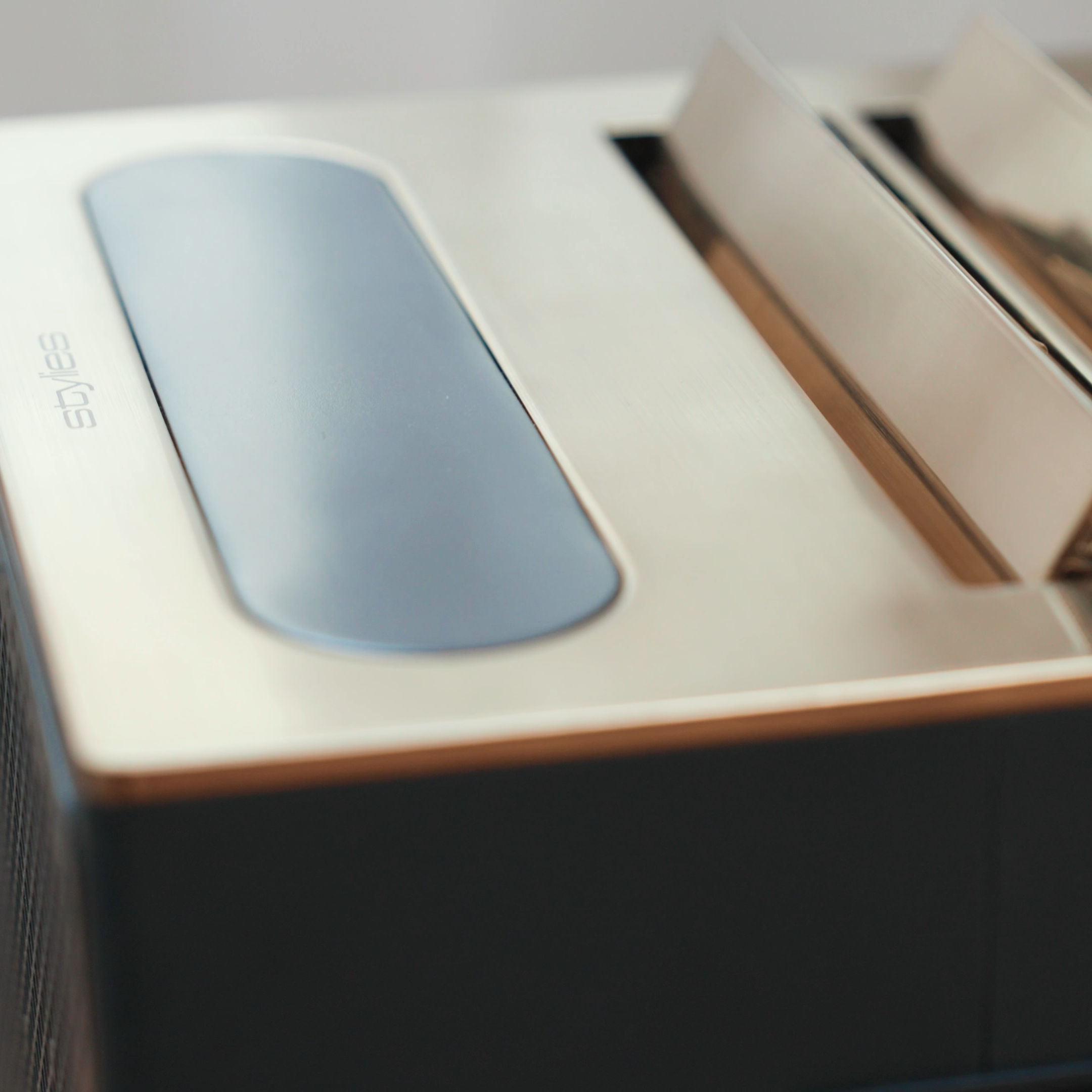 Mercure Luftentfeuchter - Luxuriöser Luftentfeuchter mit Schweizer Design & 20L Leistung