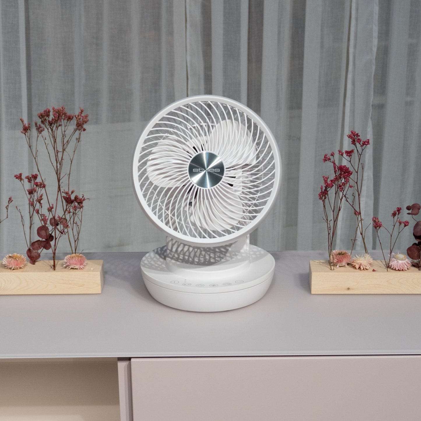 Tara Ventilator – Testsieger Tischventilator Haus & Garten dank 3D - Oszillation für perfektes Raumklima - Stylies - Store.de